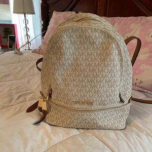 Micheal Kors bookbag